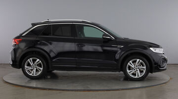 2025 Volkswagen TSI R-Line Euro 6 5-door (Black) - Image: 4