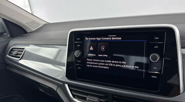 2025 Volkswagen TSI Style Euro 6 5-door (Silver) - Image: 16