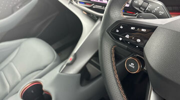 2025 CUPRA 77kWh VZ2 SUV Coupe Auto 4-doorive 5dr (Blue) - Image: 22