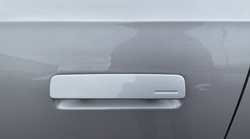 2025 Volvo Single Motor Extended Range 92kWh Ultra Saloon Auto 5-door (Silver) - Image: 23