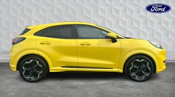 2026 Ford Standard Range 43kWh Premium Auto 5-door (Yellow) - Image: 4