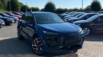 2026 Audi 100kWh Black Edition Auto quattro 5-door (Blue) - Image: 1