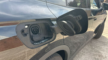 2026 Volkswagen Pro 77kWh Black Edition Auto 5-door (Black) - Image: 20