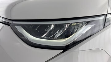 2025 Volkswagen Pro 79kWh Commerce Plus Auto 5-door (White) - Image: 34