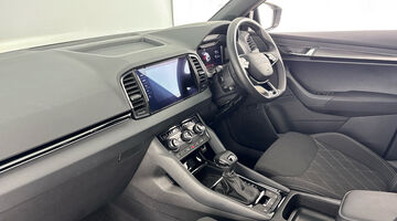 2025 Škoda TSI ACT SportLine Edition DSG Euro 6 5-door (White) - Image: 2