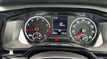 2019 Volkswagen 1.0 TSI SE Euro 6 5-door (Black) - Image: 16