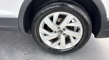 2023 Volkswagen TSI Life DSG Euro 6 5-door (White) - Image: 35