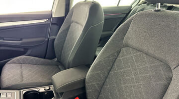 2021 Volkswagen 2.0 TDI Life DSG Euro 6 5-door (White) - Image: 32