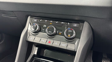 2024 Škoda TSI ACT SE L Euro 6 5-door (Black) - Image: 8
