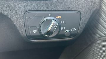 2025 Audi TFSI CoD 35 Black Edition S Tronic Euro 6 5-door (White) - Image: 34