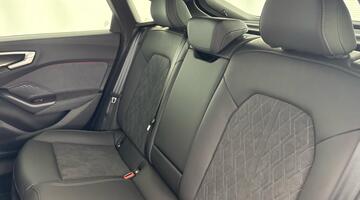 2026 Audi Saloon Black Edition e-hybrid quattro 299 PS S tronic (Red) - Image: 38