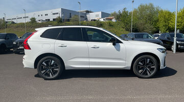 2026 Volvo 2.0 B5 MHEV Plus Auto Euro 6 5-door (White) - Image: 4
