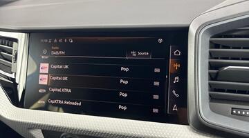 2026 Audi Sportback S line 30 TFSI 116 PS S tronic (Black) - Image: 16
