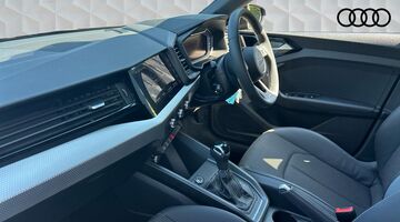 2026 Audi 1.0 TFSI 30 S line Sportback S Tronic Euro 6 5-door (Black) - Image: 2