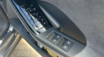 2026 Audi 100kWh Performance Black Edition Auto 5-door (Grey) - Image: 15
