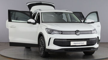 2024 Volkswagen ETSI MHEV Match DSG Euro 6 5-door (White) - Image: 10