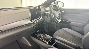 2025 Volkswagen Pro 77kWh Match Auto 5-door (White) - Image: 2
