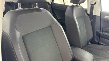 2025 Volkswagen TSI Style Euro 6 5-door (Silver) - Image: 21