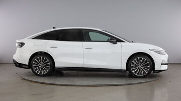 2026 Volkswagen Pro 77kWh Match Plus Fastback Auto 5-door (White) - Image: 4