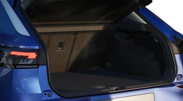 2026 Volkswagen ETSI MHEV Life DSG Euro 6 5-door (Blue) - Image: 8