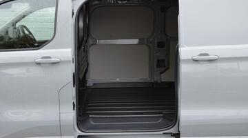 2026 Ford 340 71kWh Limited Auto L2 H1 5-door (Grey) - Image: 22