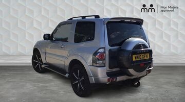 2016 Mitsubishi DI-DC Barbarian Auto 4WD Euro 6 3-door SWB (Silver) - Image: 3