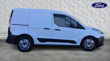 2022 Ford 240 EcoBlue Leader Auto L1 Euro 6 5-door (White) - Image: 4
