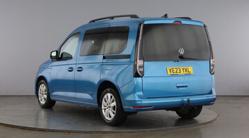 2023 Volkswagen 2.0 TDI Life DSG Euro 6 5-door (Blue) - Image: 3