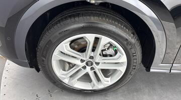 2025 Audi 2.0 TDI Sport S Tronic quattro Euro 6 5-door (Black) - Image: 35
