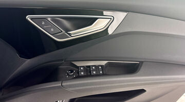 2024 Audi 45 Sport Auto 5-door 82kWh (White) - Image: 20