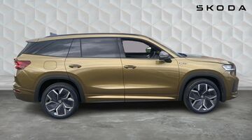 2026 Škoda 2.0 TDI SportLine DSG 4WD Euro 6 5-door (7 Seat) (Gold) - Image: 4