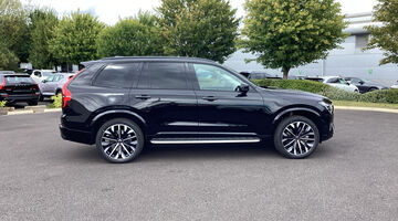 2026 Volvo 2.0 T8 18.8kWh Ultra Dark Auto 4WD Euro 6 5-door (Black) - Image: 4
