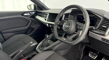 2026 Audi Sportback Black Edition 30 TFSI 116 PS S tronic (Blue) - Image: 6