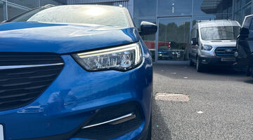 2020 Vauxhall Turbo SRi Nav Euro 6 5-door (Blue) - Image: 11
