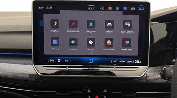 2026 Volkswagen TSI R-Line Euro 6 5-door (Black) - Image: 12