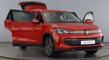 2026 Volkswagen 2.0 TDI Match DSG Euro 6 5-door (Red) - Image: 10