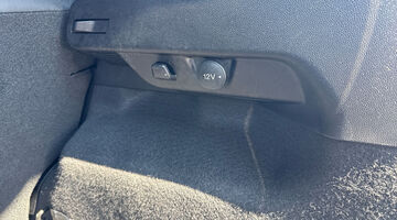 2023 Ford 1.0T EcoBoost MHEV ST DCT Euro 6 5-door (Black) - Image: 23