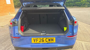 2026 Volkswagen ETSI MHEV R-Line DSG Euro 6 5-door (Blue) - Image: 57