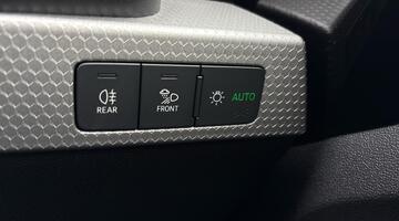 2026 Audi Sportback S line 35 TFSI 150 PS S tronic (Black) - Image: 23