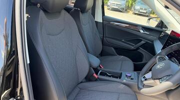 2026 Volkswagen ETSI MHEV Match DSG Euro 6 5-door (Black) - Image: 19
