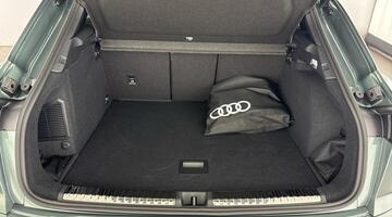 2026 Audi SUV S line e-hybrid 272 PS S tronic (Green) - Image: 30