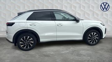 2026 Volkswagen ETSI MHEV Life DSG Euro 6 5-door (Multicolour) - Image: 2