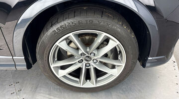 2023 Audi TFSI CoD 35 Black Edition Sportback S Tronic Euro 6 5-door (Black) - Image: 5
