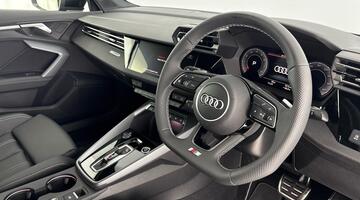 2026 Audi Sportback Black Edition TFSI 150 PS S tronic (Blue) - Image: 6