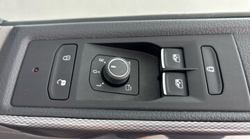 2022 Volkswagen 2.0 BiTDI Ocean DSG Euro 6 4-door (Grey) - Image: 20