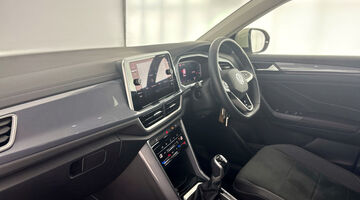 2024 Volkswagen 1.0 TSI Style Euro 6 5-door (Grey) - Image: 2