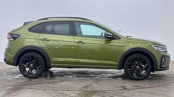 2026 Volkswagen 1.0 TSI Black Edition Euro 6 5-door (Green) - Image: 4