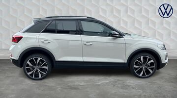 2026 Volkswagen TSI Style Design Euro 6 5-door (Grey) - Image: 4