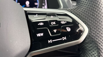 2022 Volkswagen 2.0 TSI R-Line DSG 4Motion Euro 6 5-door (Silver) - Image: 25