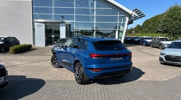 2026 Audi 100kWh Black Edition Auto quattro 5-door (Blue) - Image: 3